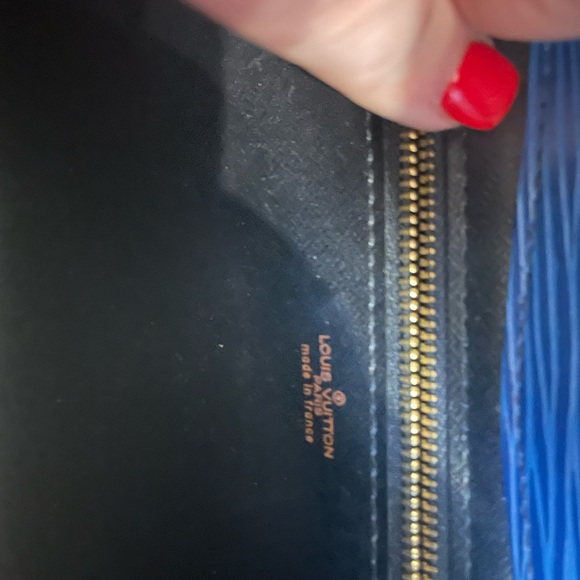 Authentic LV royal blue Epi clutch - Picture 5 of 5
